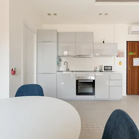 Milano Renovated Studio Apts Exterior photo