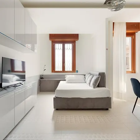Milano Renovated Studio Apts Exterior photo