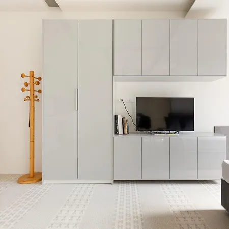 Milano Renovated Studio Apts Exterior photo